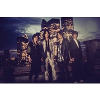 �y���W�zGLAY�A�[�d���Ԃ��o�čĎn�� 31���N�̖��J���́u�I���R���T�ԃV���O�������L���OTOP10����30�N�A���v���ȋL�^�X�V�E�I���R���j�㏉�̉����I