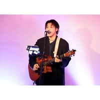 �y���C�u���|�[�g�z�J�^���V�X�{�C�X�E�⍲�ꐬ�A���W���[�f�r���[�� ���̓��������}���J�Á@�w�A�L���Ƃ�����xED�ȁu�z�v�ȂǔM��